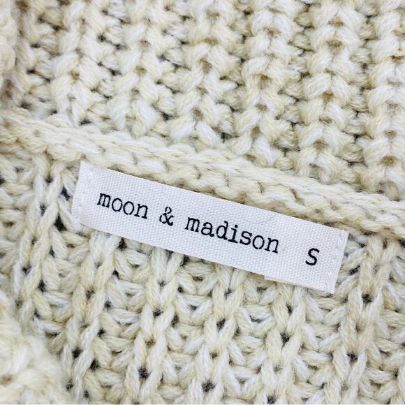 Moon & Madison Waffle Knit Cowl Neck Crop Sweater Cream Beige Small Long Sleeve - Picture 9 of 11